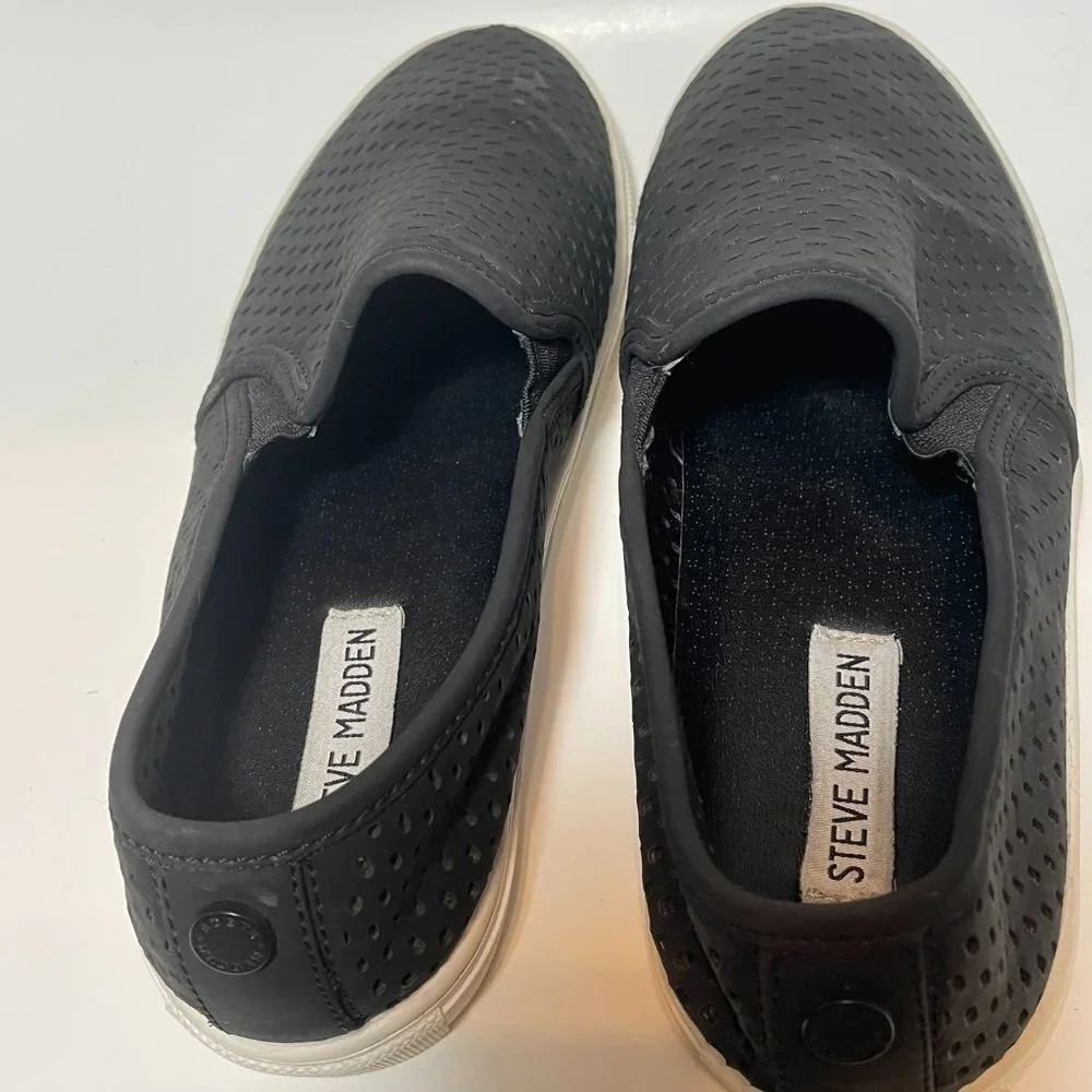 Steve Madden Women's Size‎ 9.5B Perforated Black Slip On Sneakers